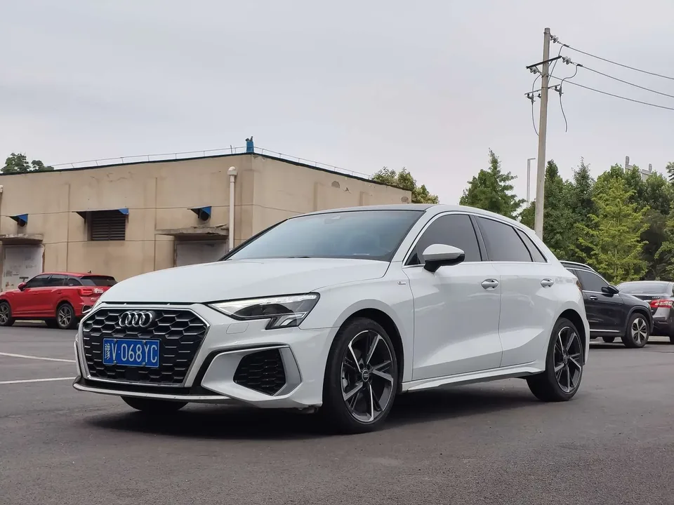Audi A3 Audi A3 2024 Sportback 35 TFSI Stylish and sporty 2024 — photo 1, buy with delivery to Moscow