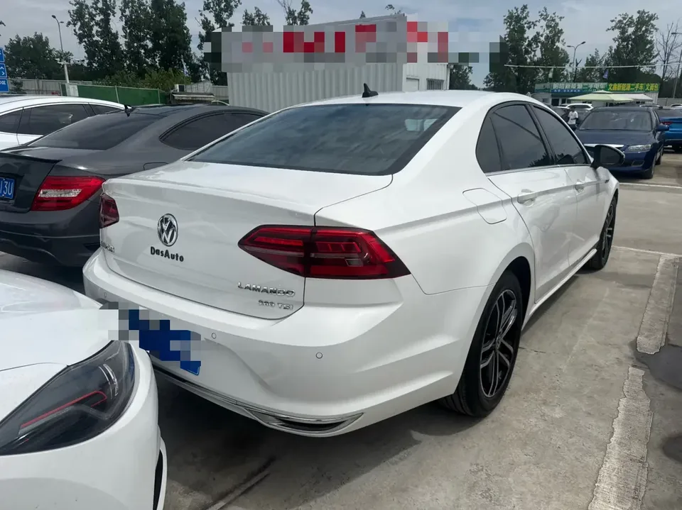 Volkswagen Lamando Lingdu 2021 280TSI DSG Comfort Edition 2022 — thumbnail 2