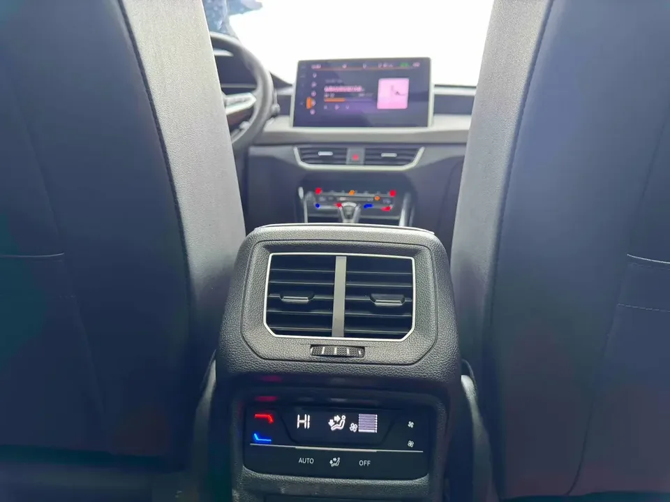 Volkswagen Tayron Tanyue 2023 280TSI 2WD Luxury Plus Advanced Edition 2022 — thumbnail 3