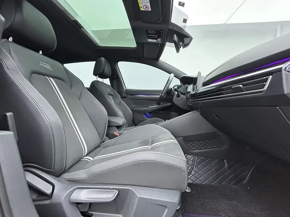 Volkswagen Golf golf 2021 280TSI DSG R-Line 2022 — thumbnail 5