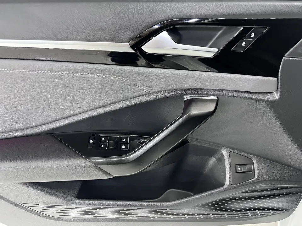 Volkswagen Sagitar Sagitar 2022 280TSI DSG Excellence Edition 2022 — thumbnail 3