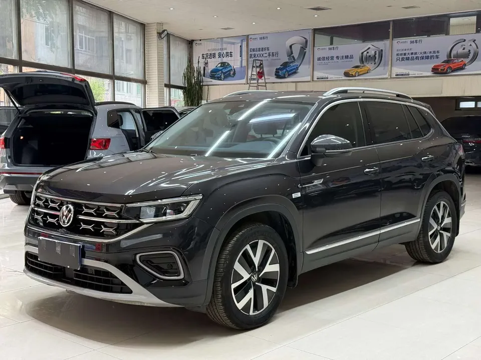 Volkswagen Tayron Tanyue 2023 280TSI 2WD Luxury Plus Advanced Edition 2023 — photo 1, buy with delivery to Moscow