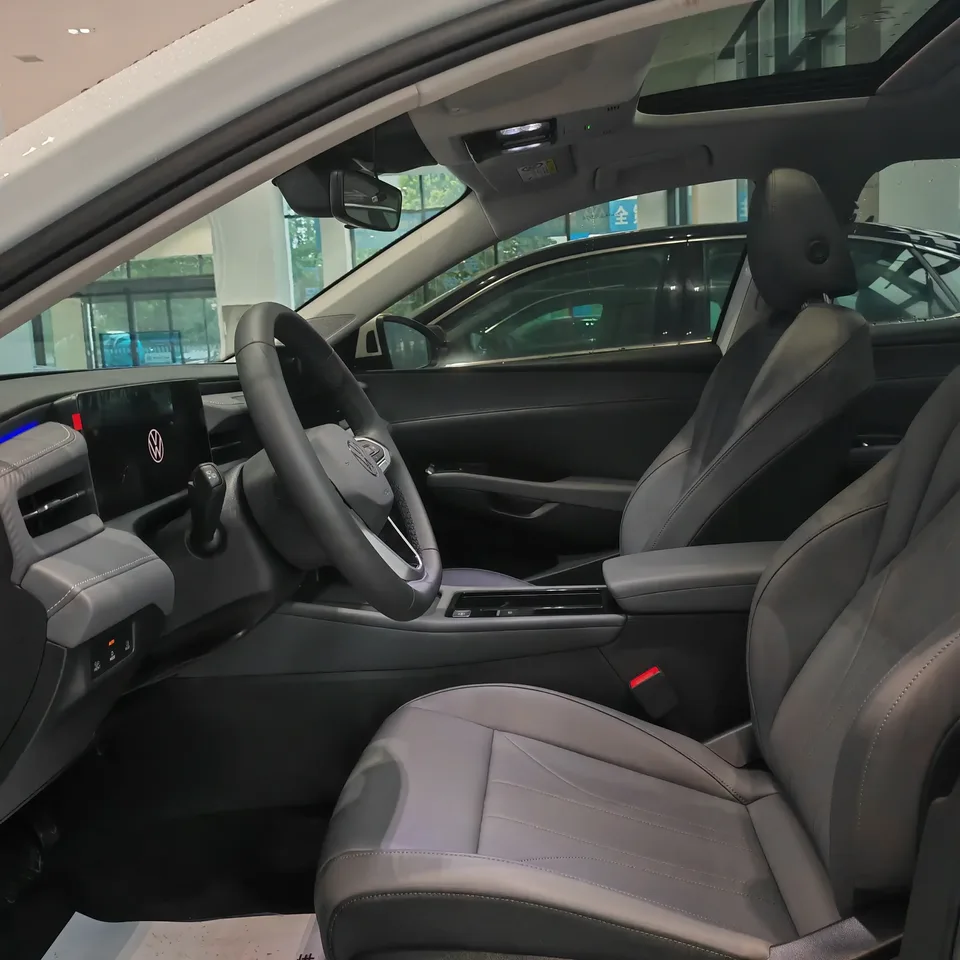 Volkswagen Lavida Lavida 2026 Pro 1.5L Six Million Edition 2026 — thumbnail 5