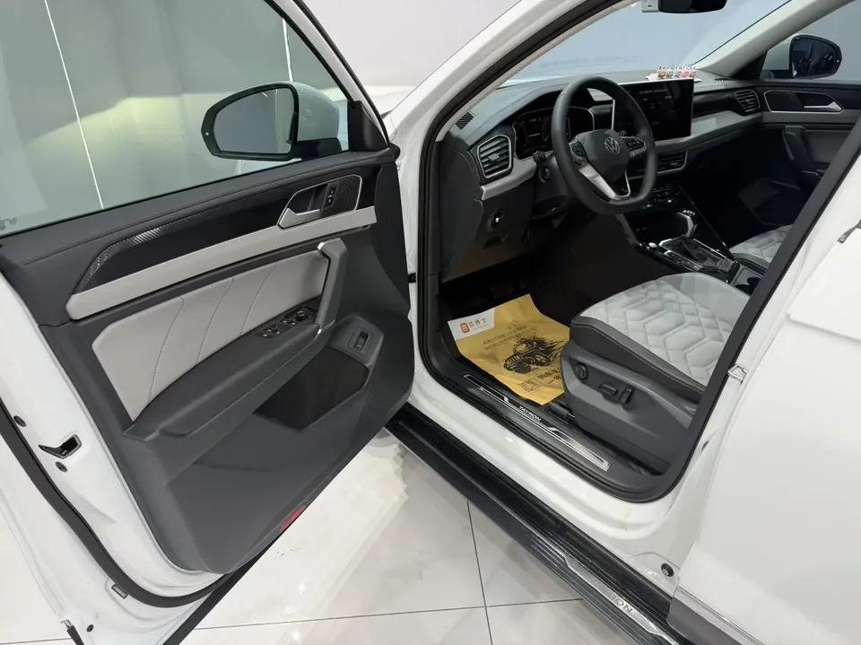 Volkswagen Tayron Tanyue 2023 280TSI 2WD Luxury Plus Advanced Edition 2022 — thumbnail 3