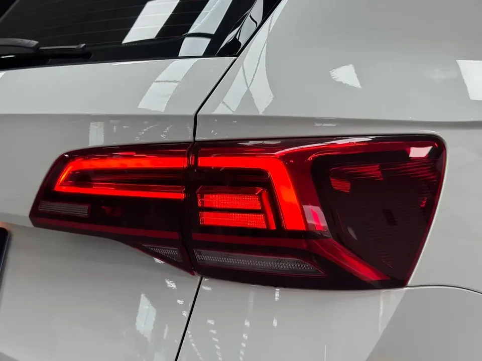 Volkswagen Tharu tuyue 2022 280TSI 2WD Deluxe Edition 2022 — thumbnail 3
