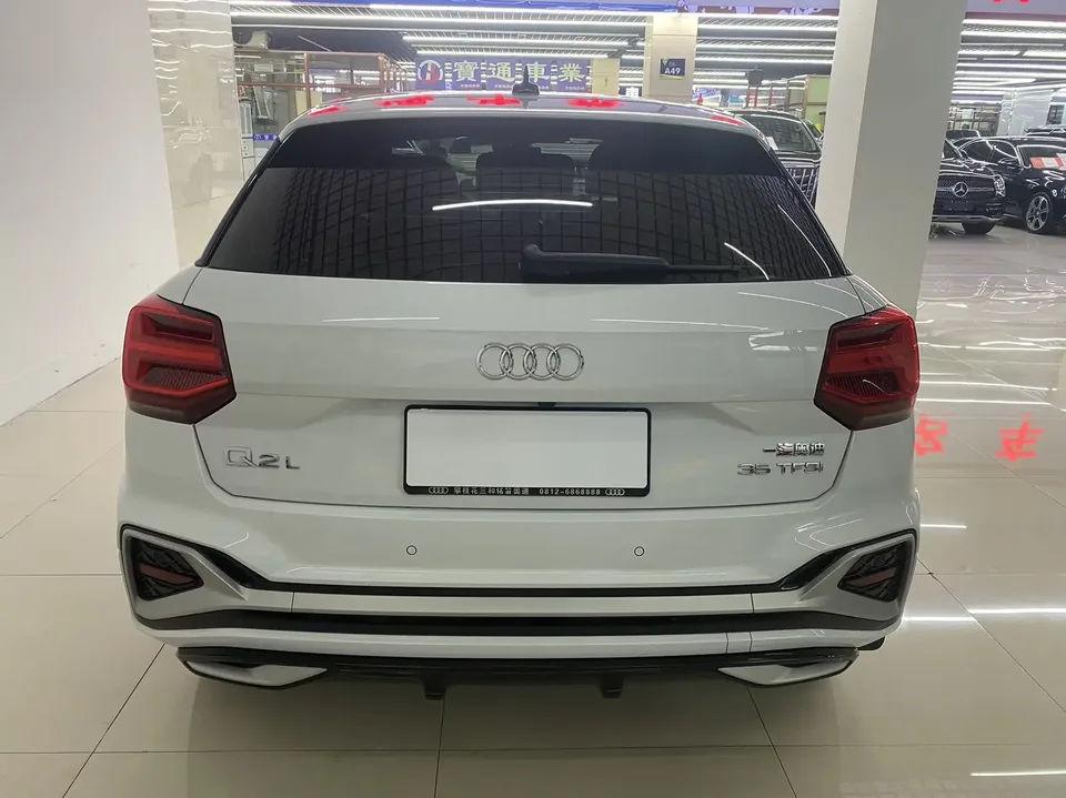 Audi Q2L Audi Q2L 2022 35 TFSI Progressive Dynamic 2022 — thumbnail 2