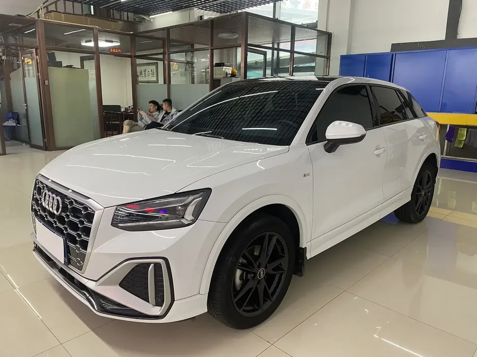 Audi Q2L Audi Q2L 2022 35 TFSI Progressive Dynamic 2022 — photo 1, buy with delivery to Moscow