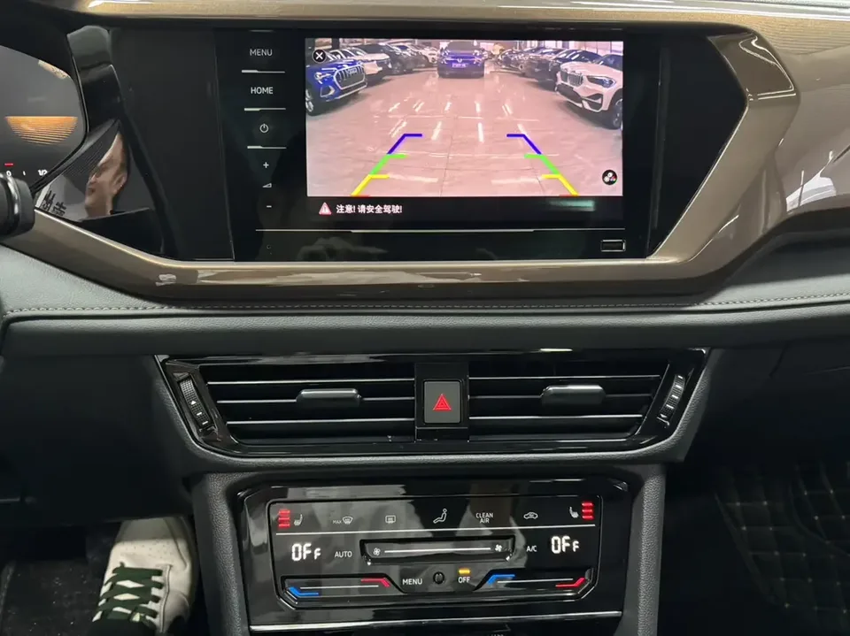 Volkswagen Tharu tuyue 2022 280TSI 2WD Comfort Edition 2022 — thumbnail 3