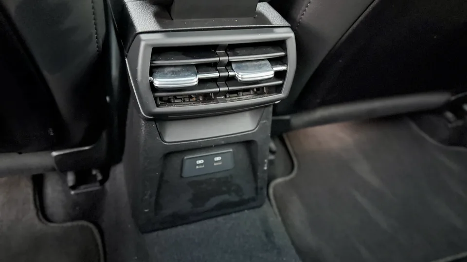 Audi A3 Audi A3 2024 Sportback 35 TFSI Stylish and sporty 2024 — thumbnail 3