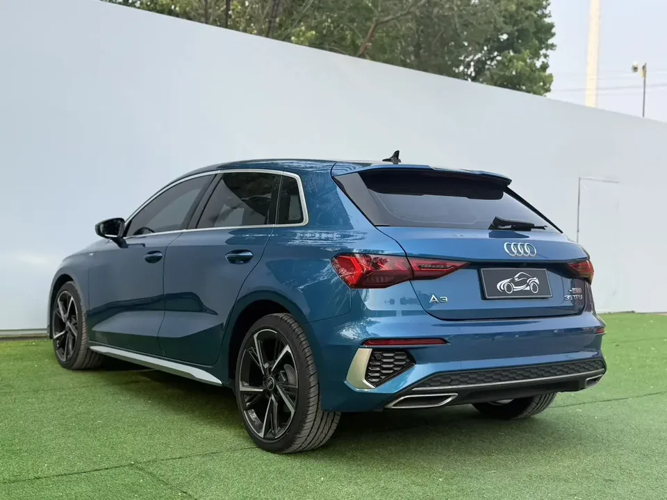 Audi A3 Audi A3 2022 Sportback 35 TFSI Stylish and sporty 2022 — thumbnail 4