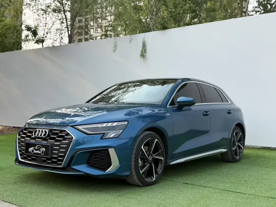 Audi A3 Audi A3 2022 Sportback 35 TFSI Stylish and sporty 2022 — photo 1, buy with delivery to Moscow