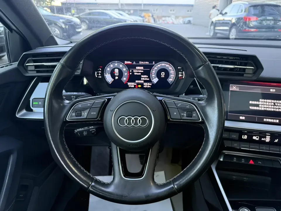 Audi A3 Audi A3 2024 A3L Limousine 35 TFSI Stylish Sports 2024 — thumbnail 3