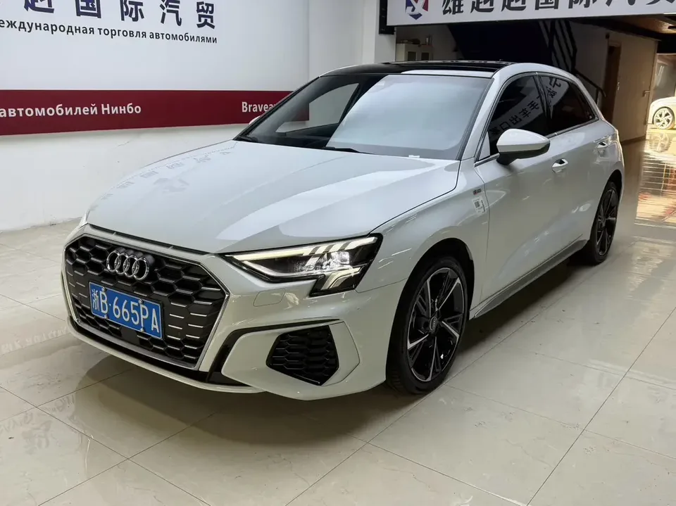 Audi A3 Audi A3 2023 Sportback 35 TFSI Stylish and sporty 2023 — photo 1, buy with delivery to Moscow