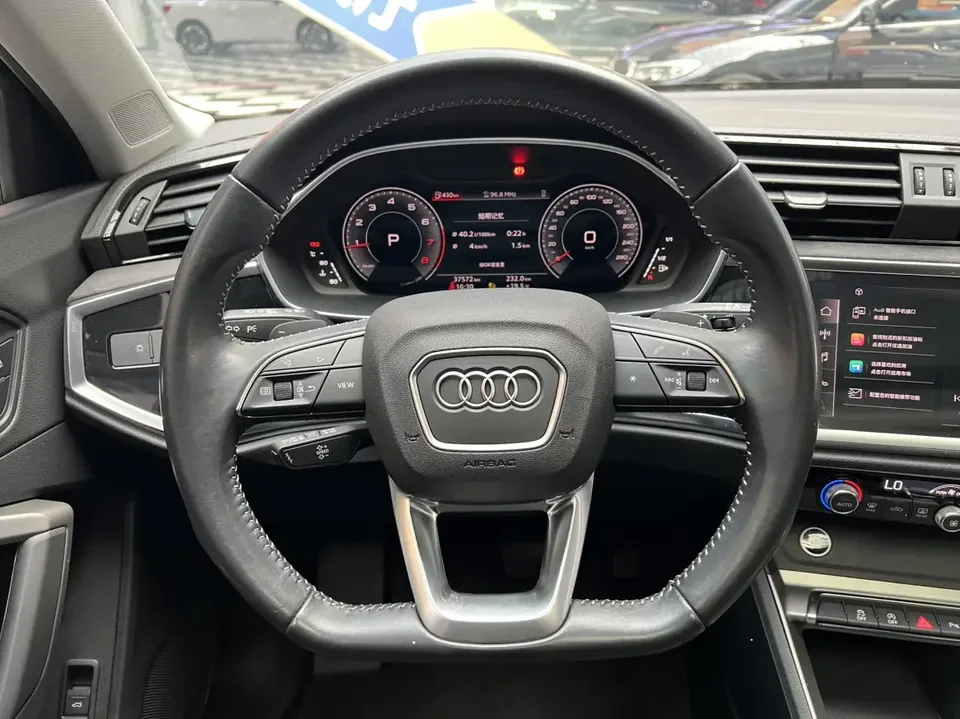 Audi Q3 Audi Q3 2022 35 TFSI Stylish Dynamic 2022 — thumbnail 4