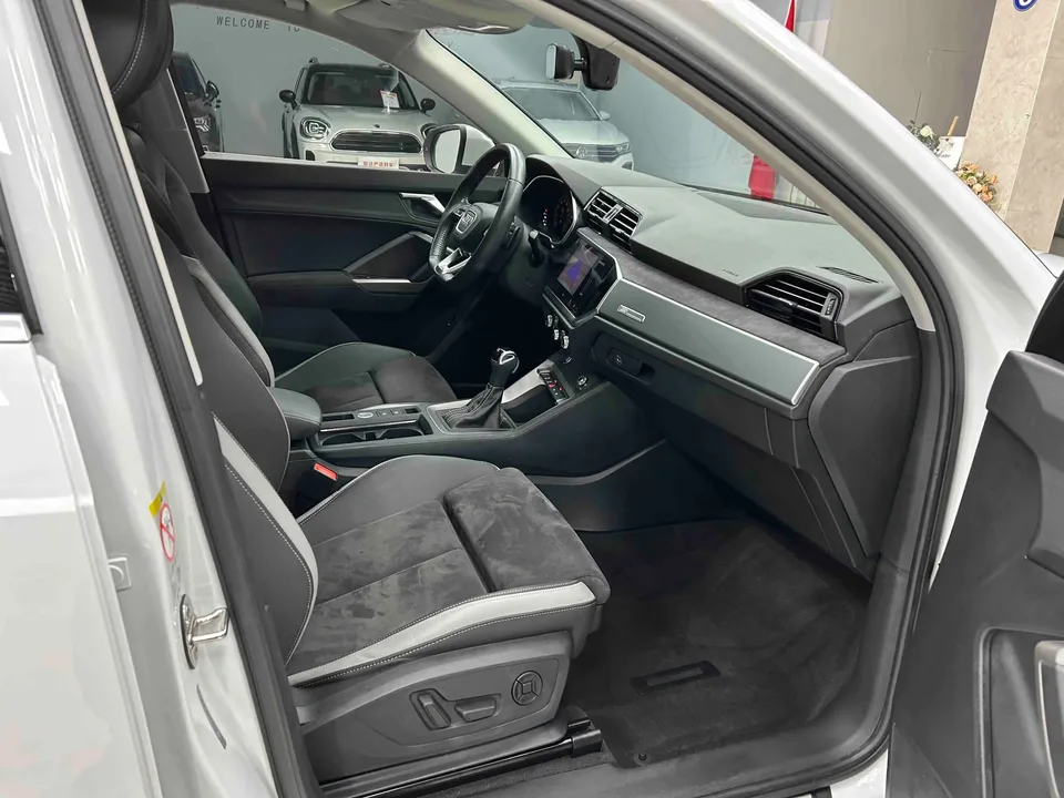 Audi Q3 Audi Q3 2022 35 TFSI Stylish Dynamic 2022 — thumbnail 4