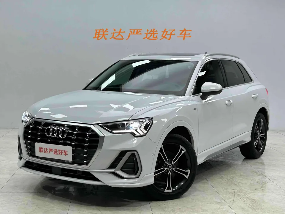Audi Q3 Audi Q3 2022 35 TFSI Stylish Dynamic 2022 — photo 1, buy with delivery to Moscow