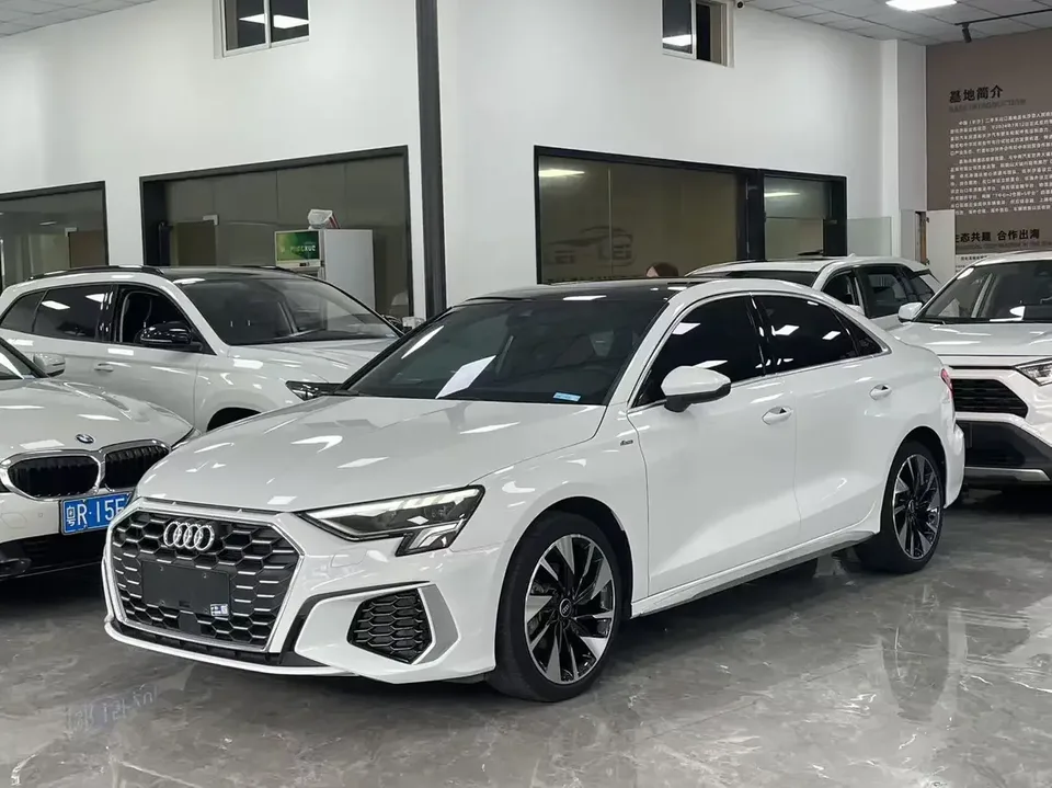 Audi A3 Audi A3 2023 A3L Limousine 35 TFSI facelift: stylish and sporty 2022 — photo 1, buy with delivery to Moscow