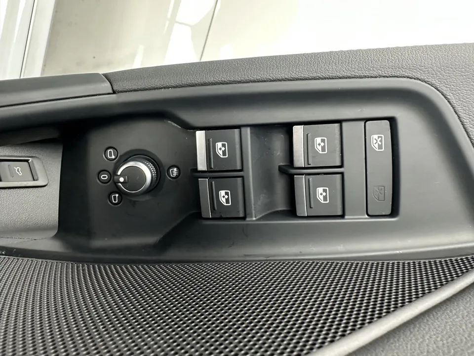 Audi A3 Audi A3 2022 Sportback 35 TFSI Stylish and sporty 2023 — thumbnail 5