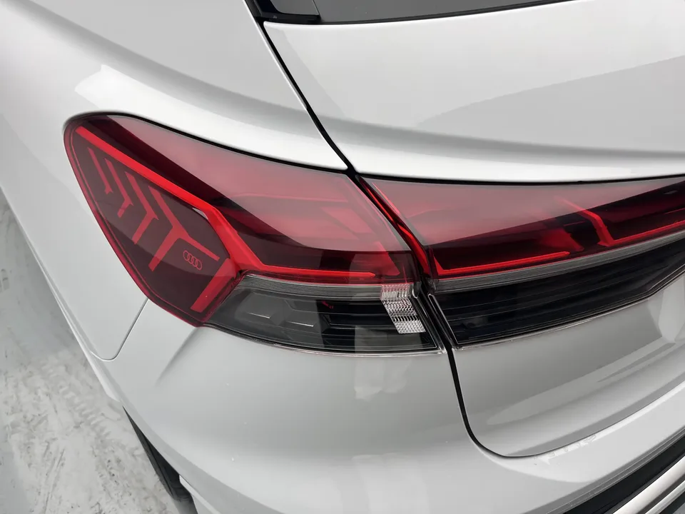 Audi Q4 e-tron Audi Q4 e-tron 2022 50 e-tron quattro Creative Edition 2022 — thumbnail 4