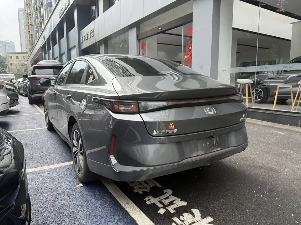 Changan Qiyuan A05 Changan Qiyuan A05 2025 Really fragrant version 70 transcendence 2025 — thumbnail 2