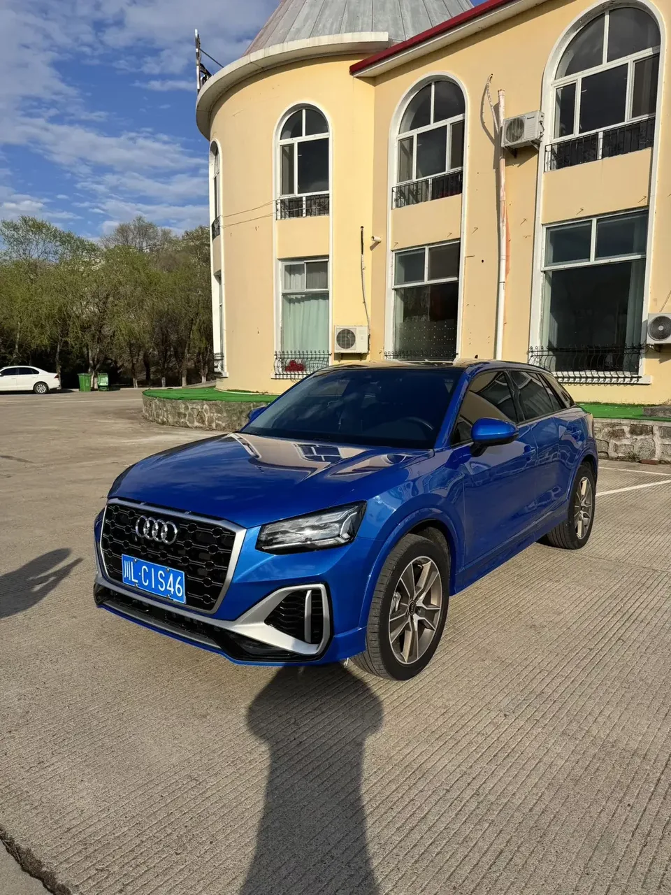 Audi Q2L Audi Q2L 2022 35 TFSI Stylish and Elegant 2022 — photo 1, buy with delivery to Moscow