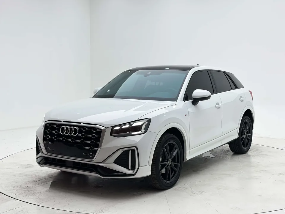 Audi Q2L Audi Q2L 2022 35 TFSI Progressive Dynamic 2022 — photo 1, buy with delivery to Moscow