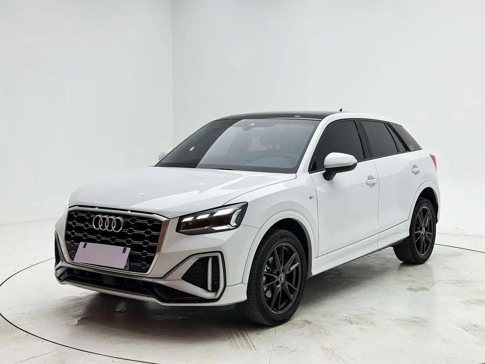 Audi Q2L Audi Q2L 2022 35 TFSI Progressive Dynamic 2022 — photo 1, buy with delivery to Moscow