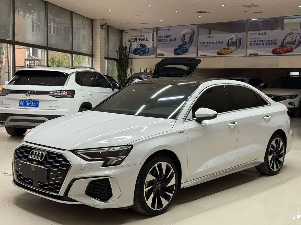Audi A3 Audi A3 2023 A3L Limousine 35 TFSI facelift: stylish and sporty 2023 — photo 1, buy with delivery to Moscow