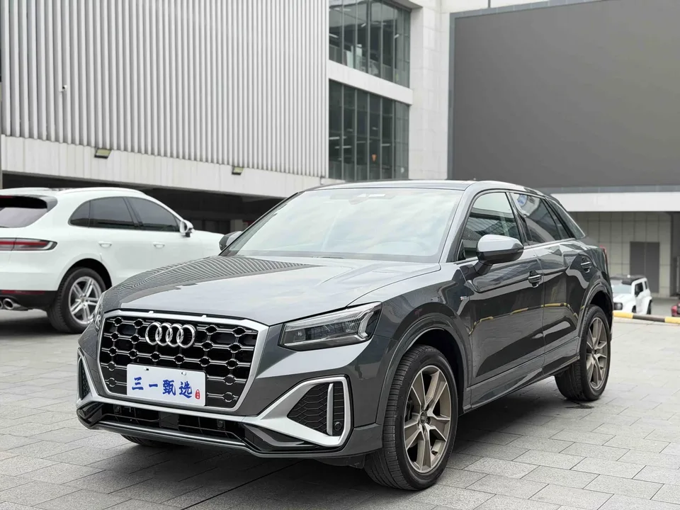 Audi Q2L Audi Q2L 2022 35 TFSI Stylish Dynamic 2022 — photo 1, buy with delivery to Moscow
