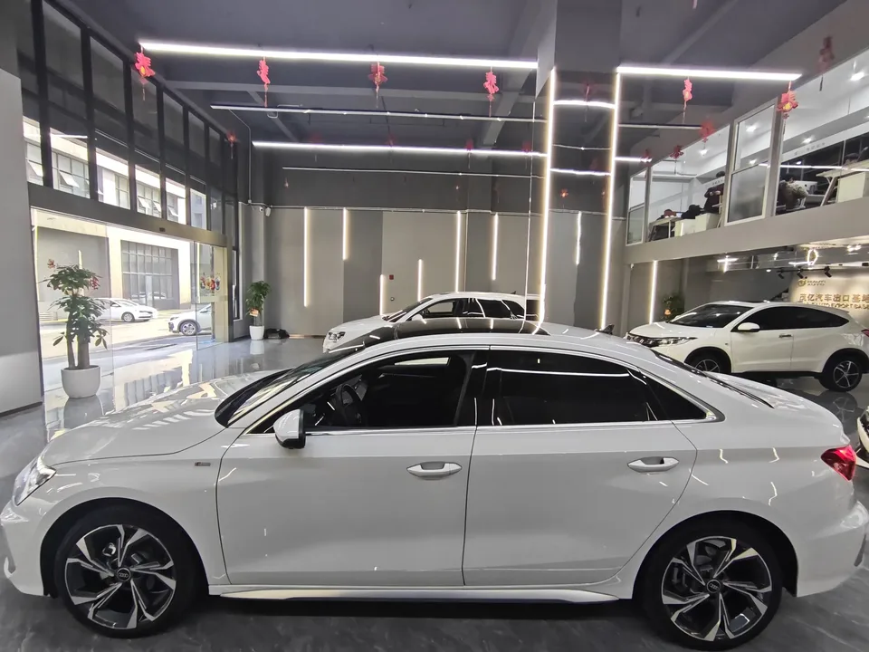 Audi A3 Audi A3 2023 A3L Limousine 35 TFSI facelift luxury sports model 2023 — thumbnail 4