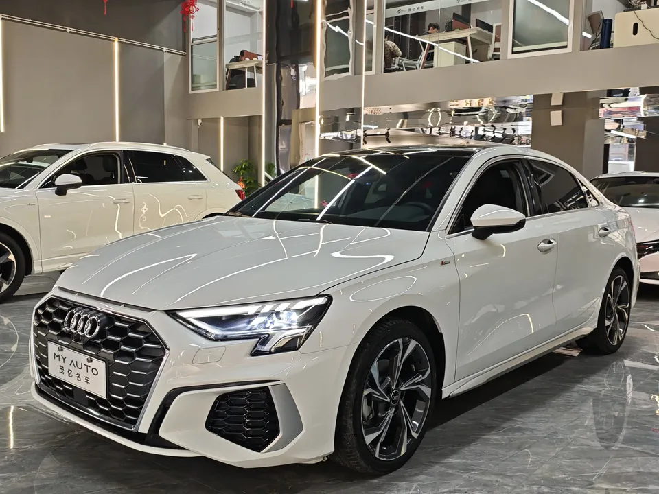 Audi A3 Audi A3 2023 A3L Limousine 35 TFSI facelift luxury sports model 2023 — photo 1, buy with delivery to Moscow