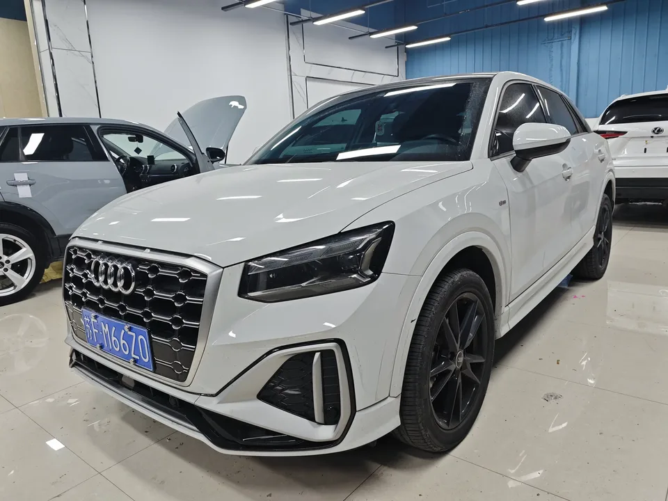 Audi Q2L Audi Q2L 2022 35 TFSI Progressive Dynamic 2022 — фото 1, купить с доставкой в Москву