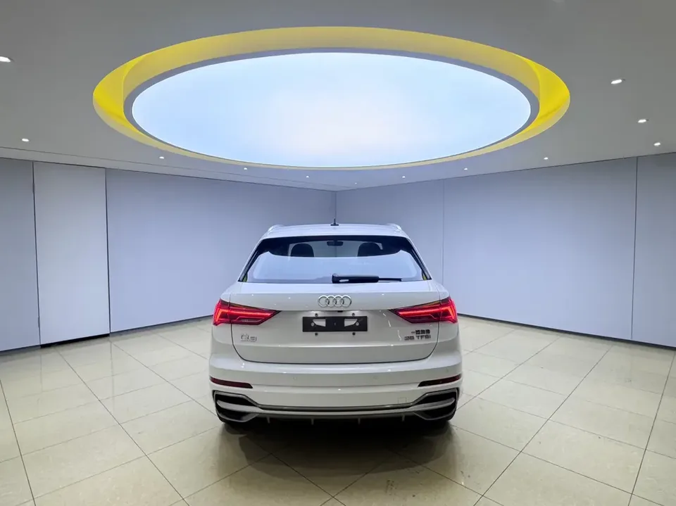 Audi Q3 Audi Q3 2022 35 TFSI Stylish Dynamic 2022 — thumbnail 2