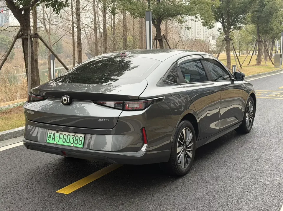 Changan Qiyuan A05 Changan Qiyuan A05 2025 Really fragrant version 70 transcendence 2024 — thumbnail 2