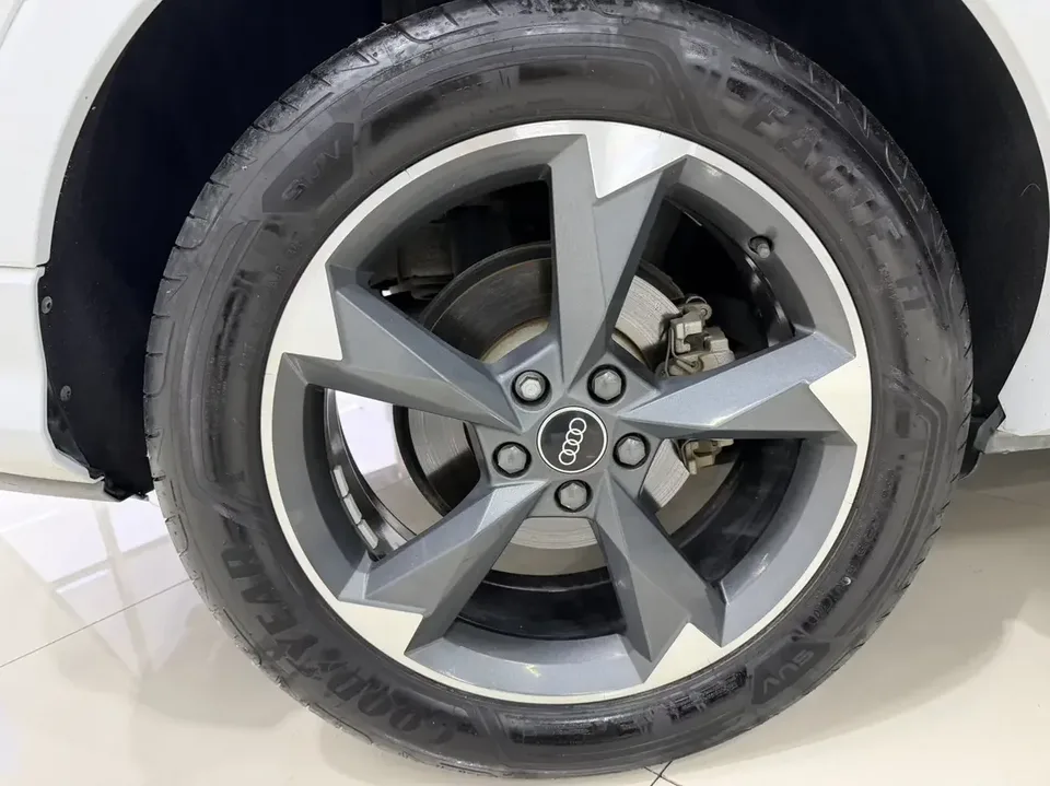 Audi Q3 Audi Q3 2022 35 TFSI Stylish Dynamic 2022 — thumbnail 3