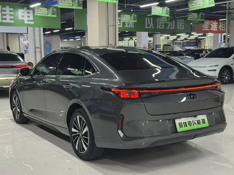 Changan Qiyuan A05 Changan Qiyuan A05 2025 Really fragrant version 145 leading type 2025 — thumbnail 5