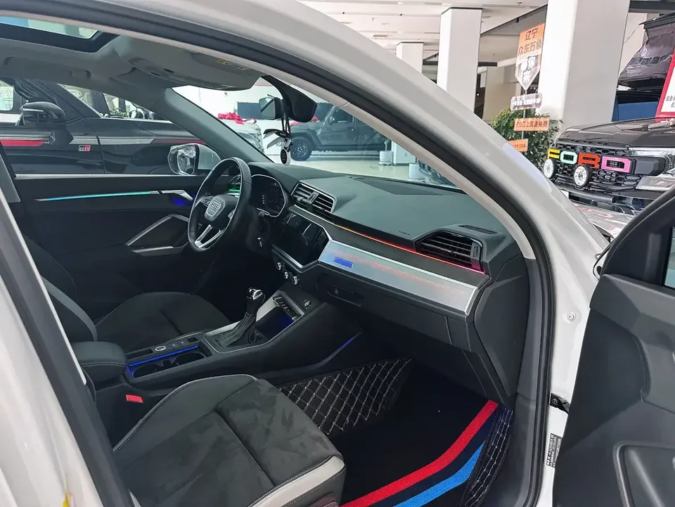 Audi Q3 Audi Q3 2022 35 TFSI Progressive Dynamic 2022 — миниатюра 4
