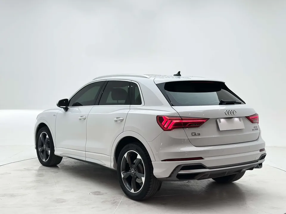 Audi Q3 Audi Q3 2022 35 TFSI Stylish Dynamic 2022 — thumbnail 2