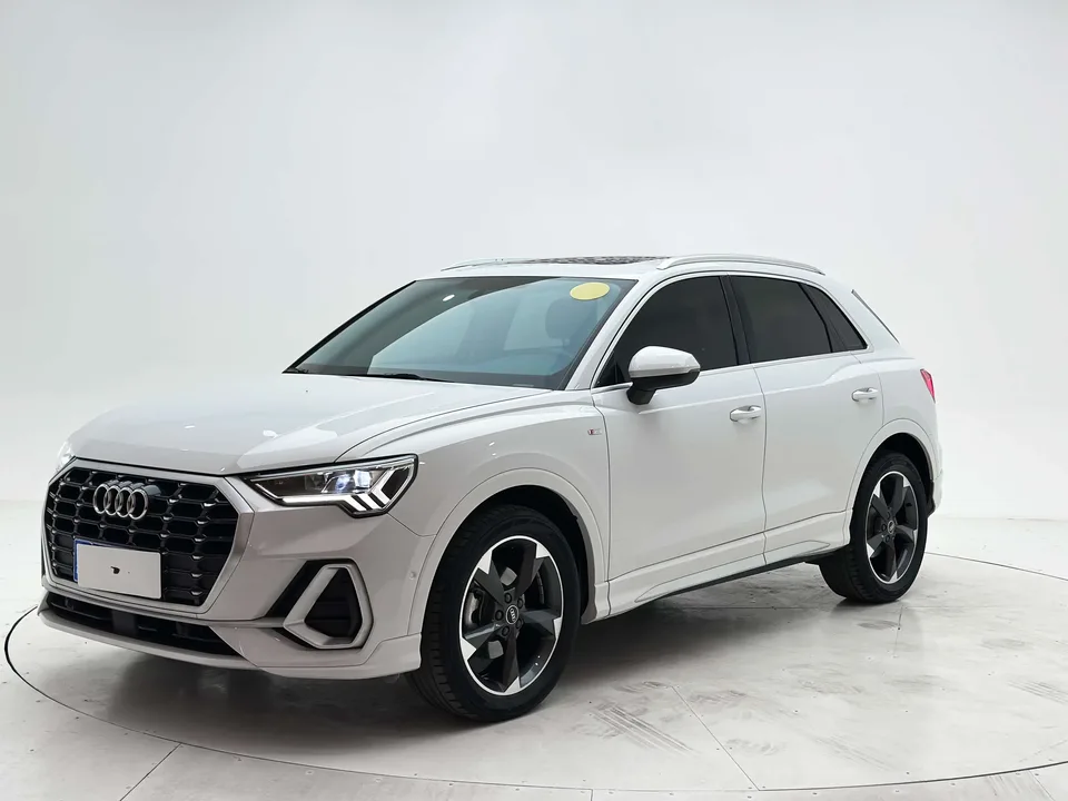 Audi Q3 Audi Q3 2022 35 TFSI Stylish Dynamic 2022 — photo 1, buy with delivery to Moscow