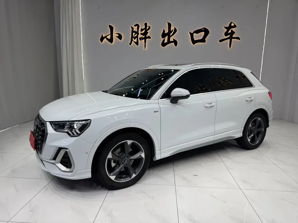Audi Q3 Audi Q3 2022 35 TFSI Stylish Dynamic 2022 — photo 1, buy with delivery to Moscow