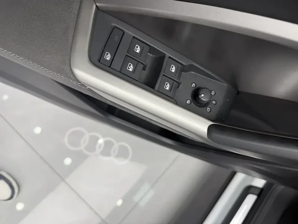 Audi Q3 Audi Q3 2022 35 TFSI Stylish Dynamic 2022 — thumbnail 5