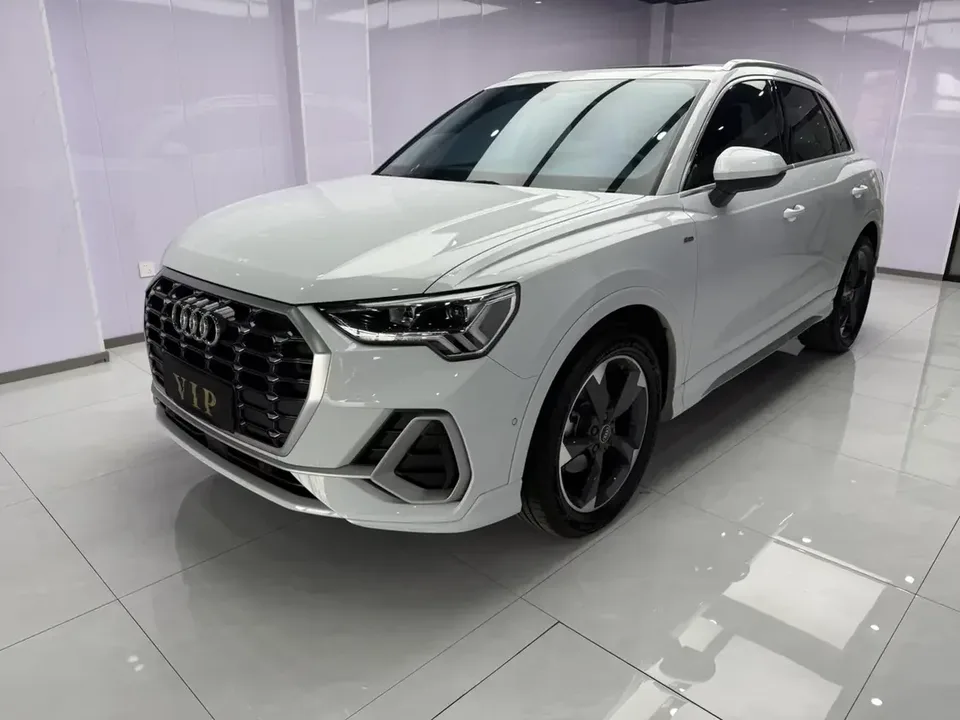Audi Q3 Audi Q3 2022 35 TFSI Stylish Dynamic 2022 — photo 1, buy with delivery to Moscow