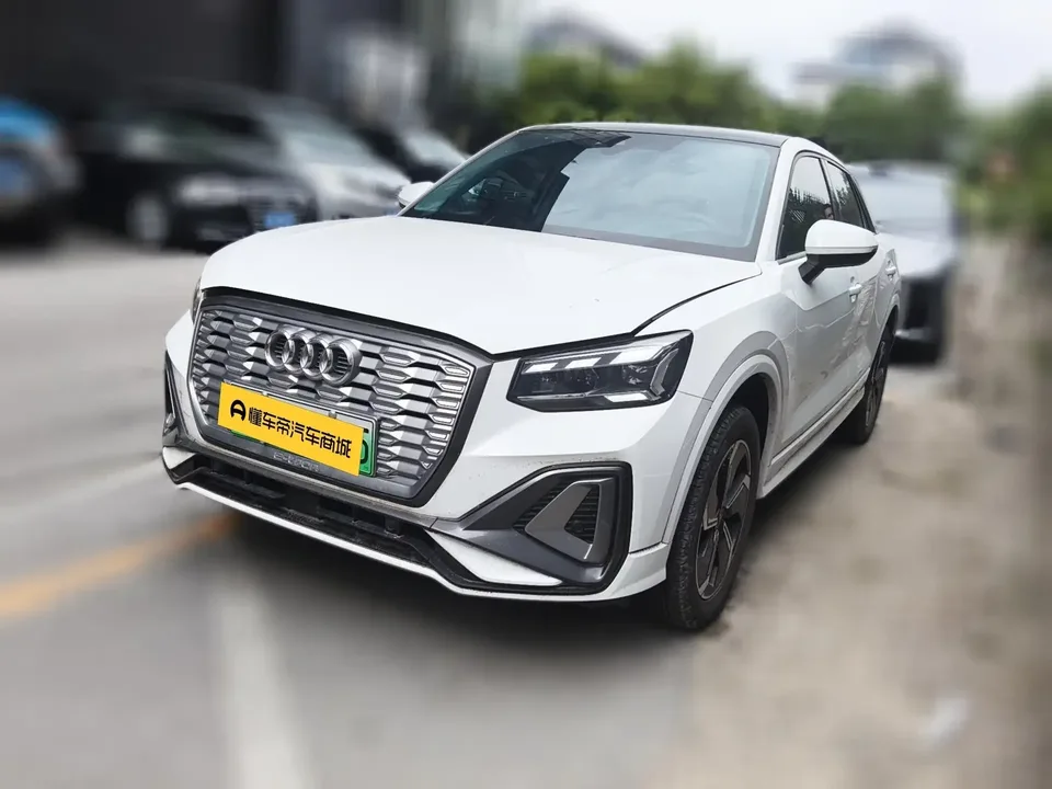 Audi Q2L e-tron Audi Q2L e-tron 2022 Pure electric intelligent enjoyment type 2022 — photo 1, buy with delivery to Moscow