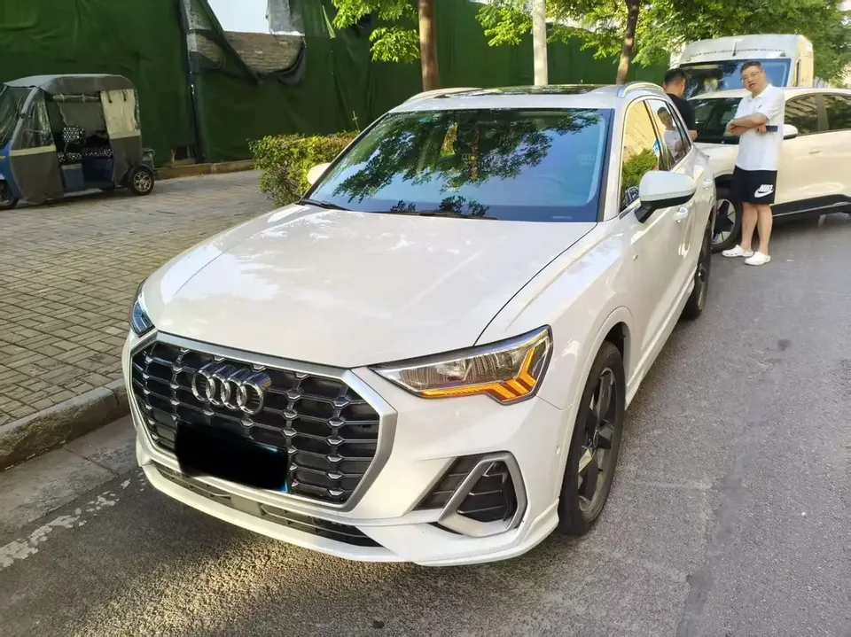 Audi Q3 Audi Q3 2023 35 TFSI Stylish Dynamic 2023 — photo 1, buy with delivery to Moscow