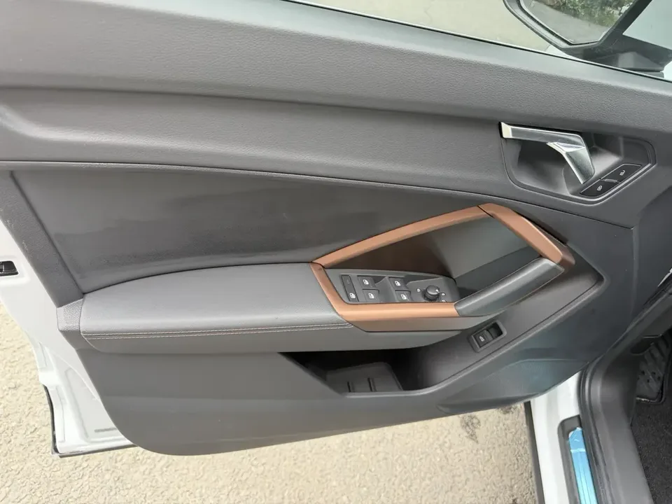 Audi Q3 Audi Q3 2022 35 TFSI Stylish and Elegant 2022 — thumbnail 4