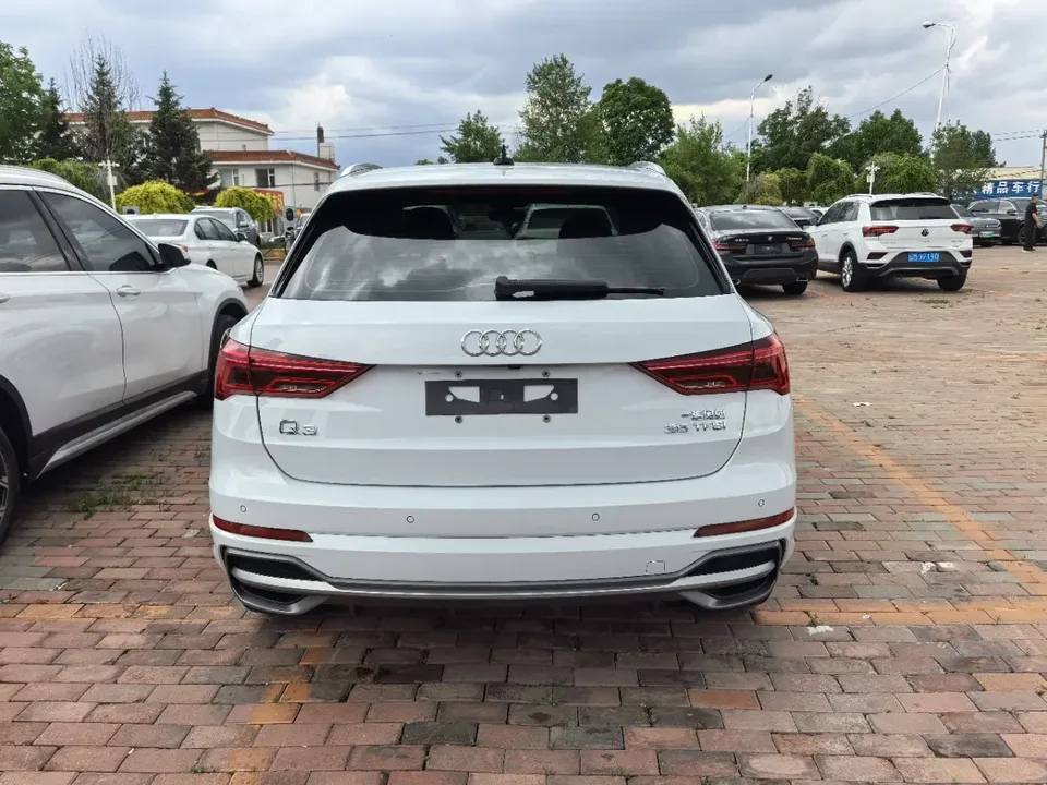 Audi Q3 Audi Q3 2022 35 TFSI Stylish Dynamic 2022 — thumbnail 2