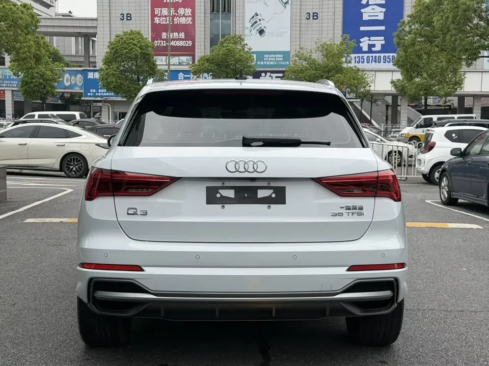 Audi Q3 Audi Q3 2022 35 TFSI Stylish Dynamic 2022 — thumbnail 2