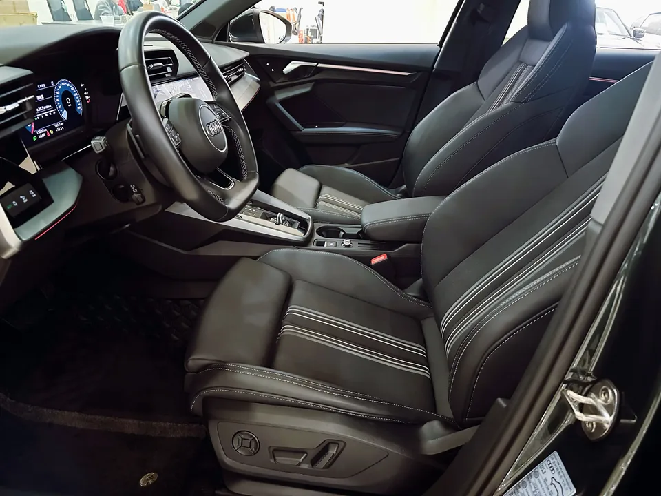 Audi A3 Audi A3 2024 Sportback 35 TFSI Stylish and sporty 2023 — thumbnail 5