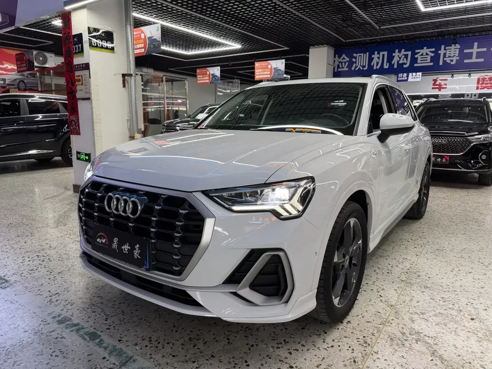 Audi Q3 Audi Q3 2022 35 TFSI Stylish Dynamic 2022 — photo 1, buy with delivery to Moscow