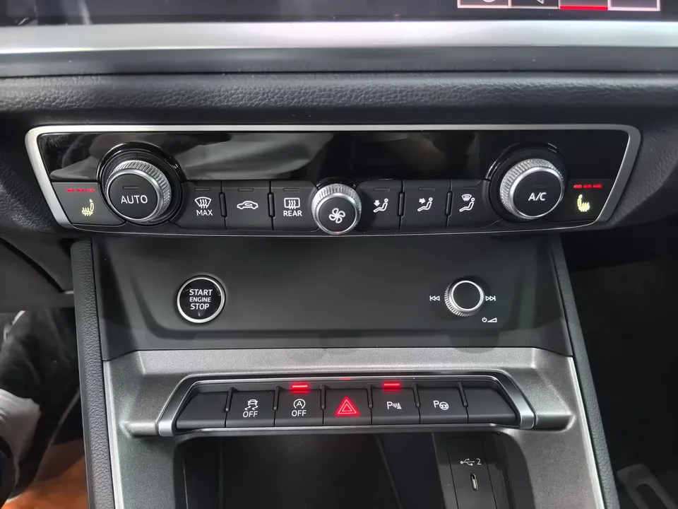 Audi Q3 Audi Q3 2022 35 TFSI Stylish Dynamic 2022 — thumbnail 4